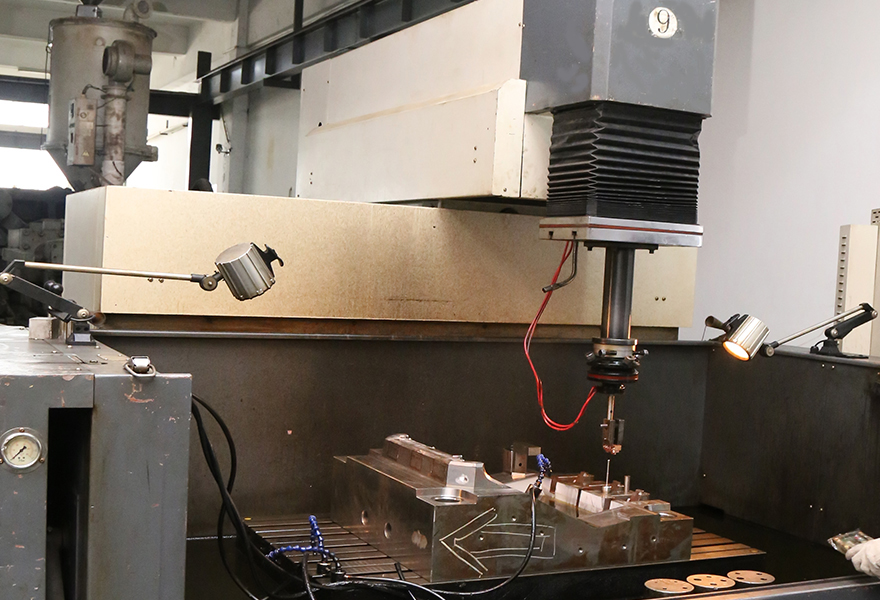 模具（jù）設備-15