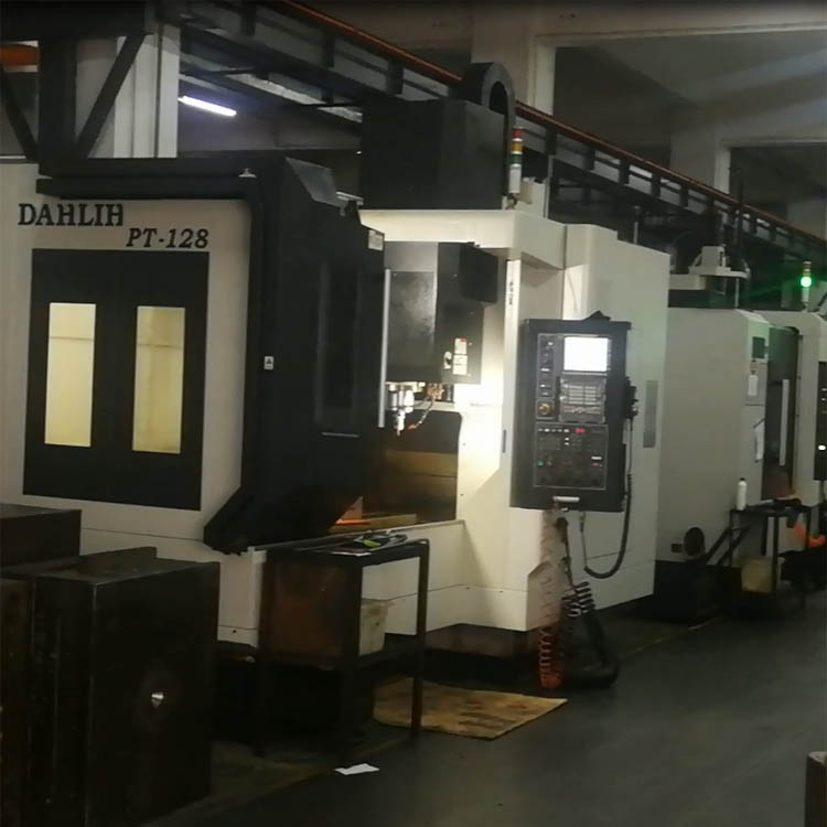 汽車模具配件 精(jīng)密塑膠模加工(gōng)